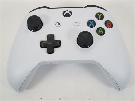Microsoft Xbox One Wireless Controller Ver 2 1708 Whiteblack No