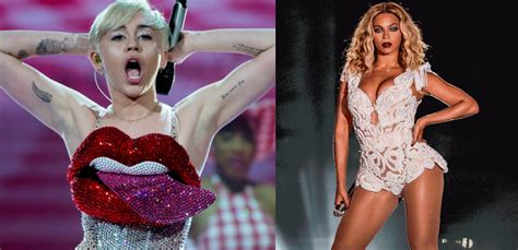 15 hot singers who like to bare it all on stage