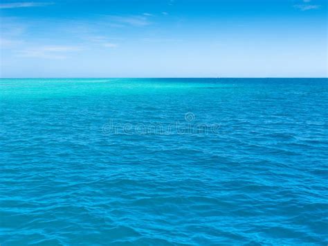 Kalme Zuid Pacifische Oceaan Stock Afbeelding Image Of Blauw Water