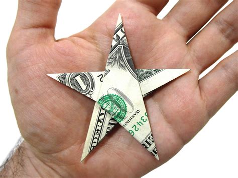 Mariano Mi Mundo El Origami Dollar Bill Star