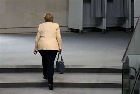 Angela Merkel Lascia Il Bundestag Dopo L Ultimo Discorso Dago Fotogallery