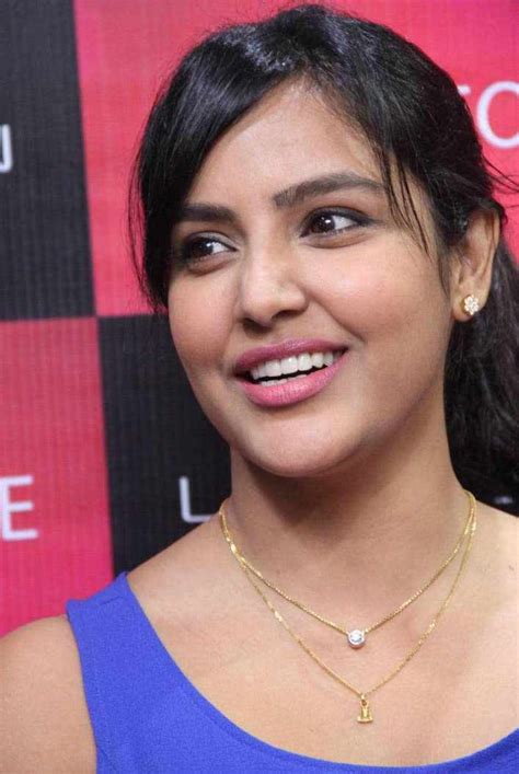 Beautiful Indian Girl Priya Anand Smiling Face Closeup Photos Tollywood Boost