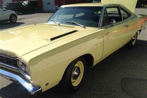 Original Hemi 1968 Plymouth Road Runner Barn Finds