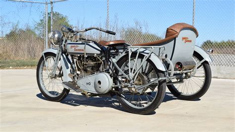 You can find harley davidson sidecar for both males and females in various different models and variations. 1916 Harley-Davidson With Sidecar | F187 | Las Vegas ...