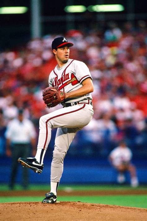 √ greg maddux picture