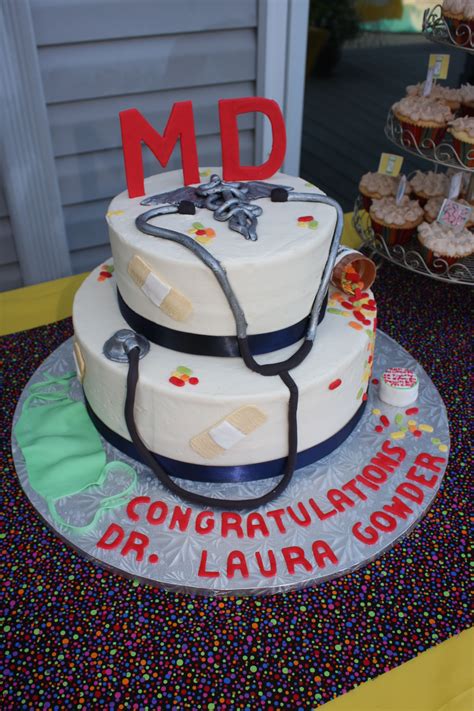 Pin By Lita Gowder On Party Party Graduation Cakes Doctor Graduation