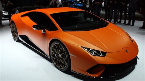 It is completely different from other huracan variants. 2018 Lamborghini Huracan Superb Car | HD Wallpapers