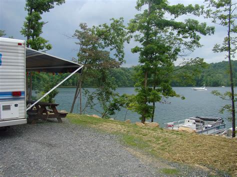 Mountain Lake Campground And Cabins In Summersville Wv Campgrounds