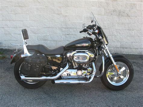 Buy 2011 Harley Davidson Sportster 1200 Custom Xl1200c On 2040motos