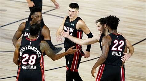The heat kept pace, however, as goran dragic (nine points) and duncan robinson (six) combined the pacers' second unit kept rolling to start the second quarter. Duncan Robinson on fire as Heat repeat over Pacers