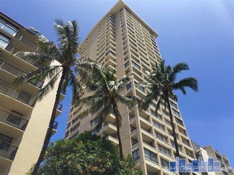 Aloha Towers Condos Of Honolulu Aloha Towers Condominium Honolulu
