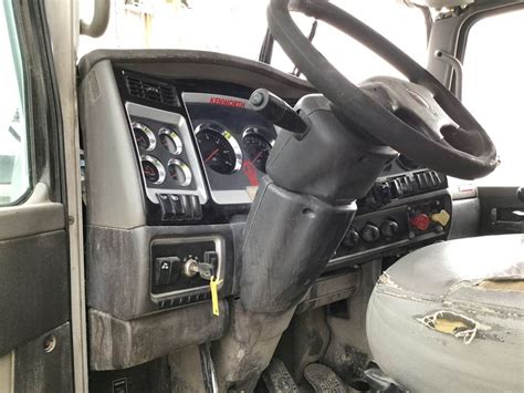 2007 Kenworth T800 Dash Assembly For Sale Council Bluffs Ia