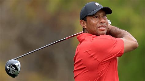 is tiger woods set to announce taylormade clothing partnership after 500m 27 year nike split