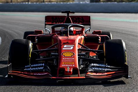 The f1 online store is also home to exclusive f1 accessories, original f1 gifts, authentic f1 car parts and dynamic f1 art. 【動画】フェラーリF1のニューマシン『SF90』がコースデビュー