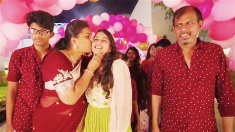 Actress Roja Selvamani Shows Her Love For Her Daughter Anshu Malika