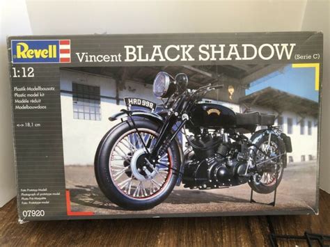 Revell 112 Vincent Black Shadow Motorcycle Plastic Model Kit