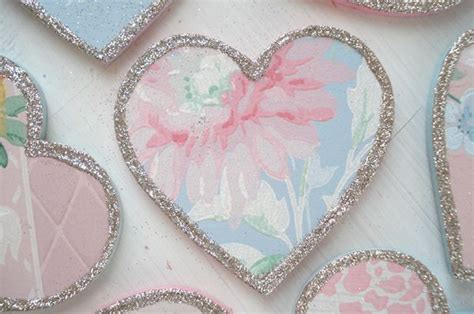 Such Pretty Things Vintage Wallpaper Hearts