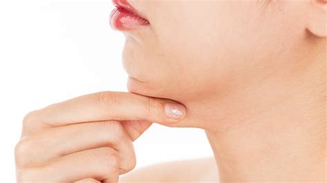 How A Lymphatic Massage Can Get Rid Of Your Double Chin