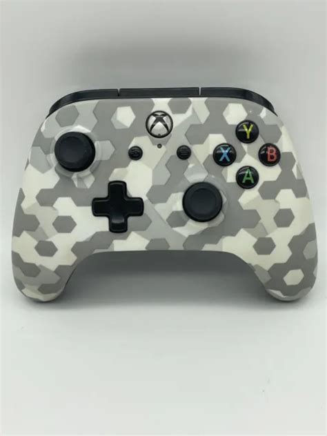 Powera Wired Controller Xbox One And Windows 10 Arctic Frost Camo 24