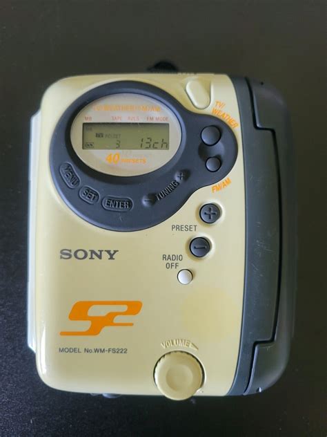 Sony Wm Fs222 S2 White Weather Radio Sports Walkman Amfm Stereo