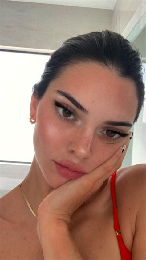 Kendall Jenner Makeup Barefaced Beauty Free Makeup Best Makeup Products