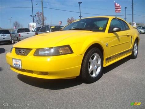 2004 Screaming Yellow Ford Mustang V6 Coupe 6737401