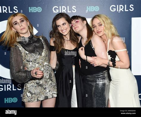 Actresses Zosia Mamet Left Allison Williams Lena Dunham And Jemima