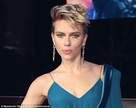Actress Scarlett Johansson Has The Most Attractive Lips On Earth