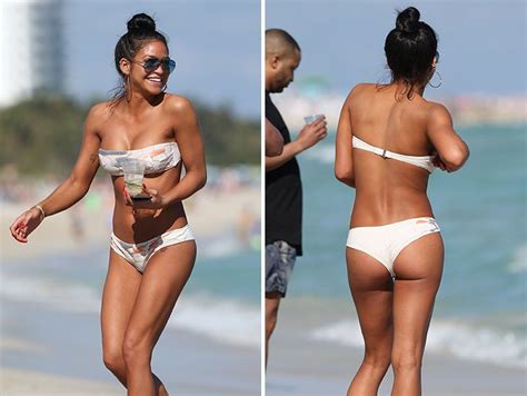 Cassie Hits The Beach In A Bikini Before Diddys Nye Blowout Bikinis