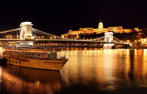 Crucero Por El Danubio Con Budapest Iluminado TourOfertas