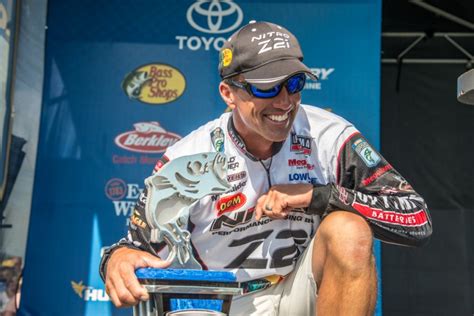 Ibassin Edwin Evers Wins 2015 Bassmaster Elite St Lawrence River With