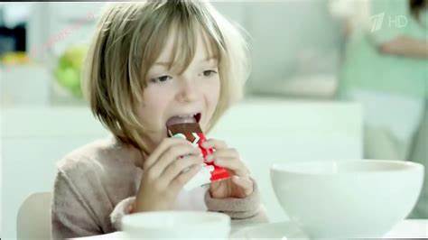 Реклама Киндер Молочный Ломтик Жаворонки и Совята - YouTube Картинка - Реклама Киндер Молочный Ломтик Жаворонки и Совята - YouTube