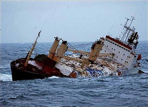 Costa Concordia Sinking 10 Worst Cruise Ship Disasters Photos