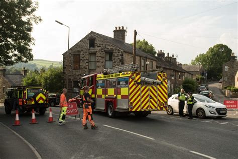 Whaley Bridge Dam Collapse Latest News As Derbyshire Town Residents