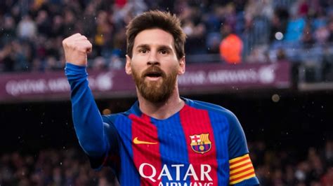 Messi is one of the highest paid footballer in the world earning slightly more than ronaldo. Lionel Messi Net Worth 2021| Salary, Income, Biography ...