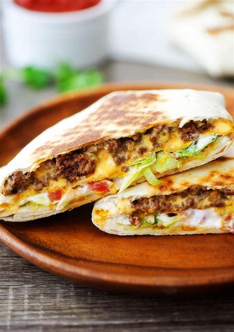 This vegan crunchwrap supreme truly is an epic thing of beauty. Crunchwrap Supreme (Copycat)