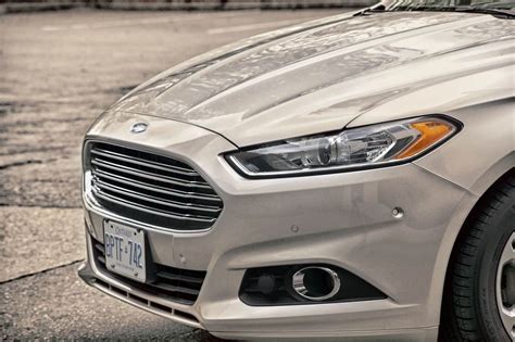 2013 Ford Fusion Se And Fusion Titanium Review