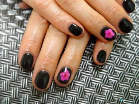 32 Cute Gel Nail Polish Designs For Ladies Sheideas