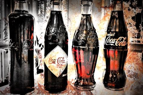 Evolution Of Coke Bottles The Evolution Of The Coca Cola Contour