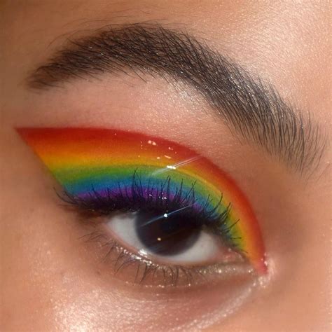 Pin By Thaís On B E A U T Y Rainbow Eye Makeup Rainbow Makeup Eye