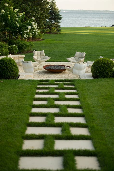 Amazing Stepping Stone Ideas For Your Garden