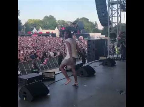 6ix9ine Goes Naked In Stage YouTube