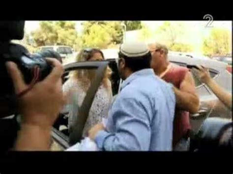 בדרך ה׳, למען עם ישראל וארצו היחידה! ‫עימות בין פעילי ימין לנועה רוטמן - נכדת רבין‬‎ - YouTube