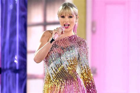 taylor swift announces new album lover new single you need to calm down