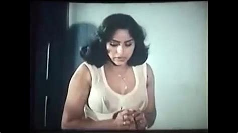 Tamil Old Actress Show Wet Nipple