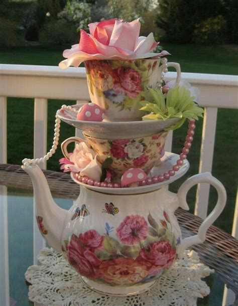 Vintage Teapot And Teacup Wedding Ideas