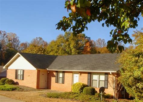 Oil change, tire services, alignments Deer Creek Drive Athens, GA House for Rent