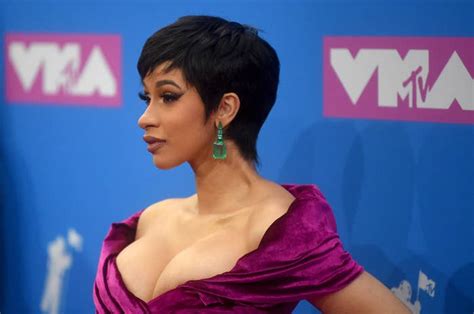 Cardi B Claps Back Against Accusations That Her “twerk” Video Doesnt