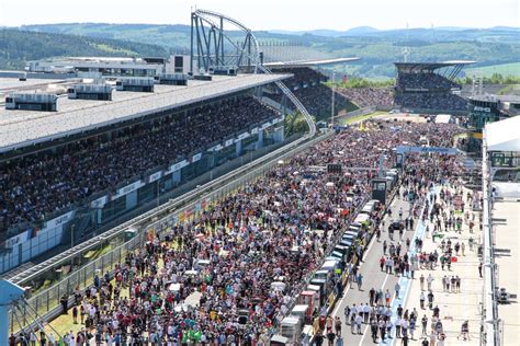 Adac Total 24h Rennen Nürburgring 2019 Seid Ihr Bereit Für Die Grüne