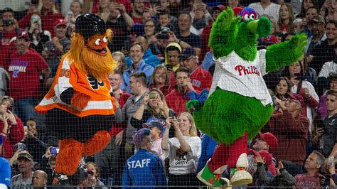Flyers Mascot Gritty Joins Forces With Phillie Phanatic